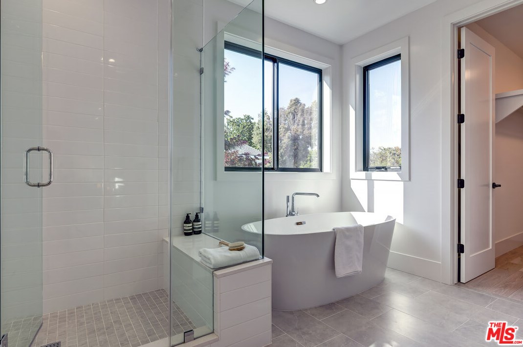2523 Westgate Ave, Los Angeles CA  90064-2741 exterior