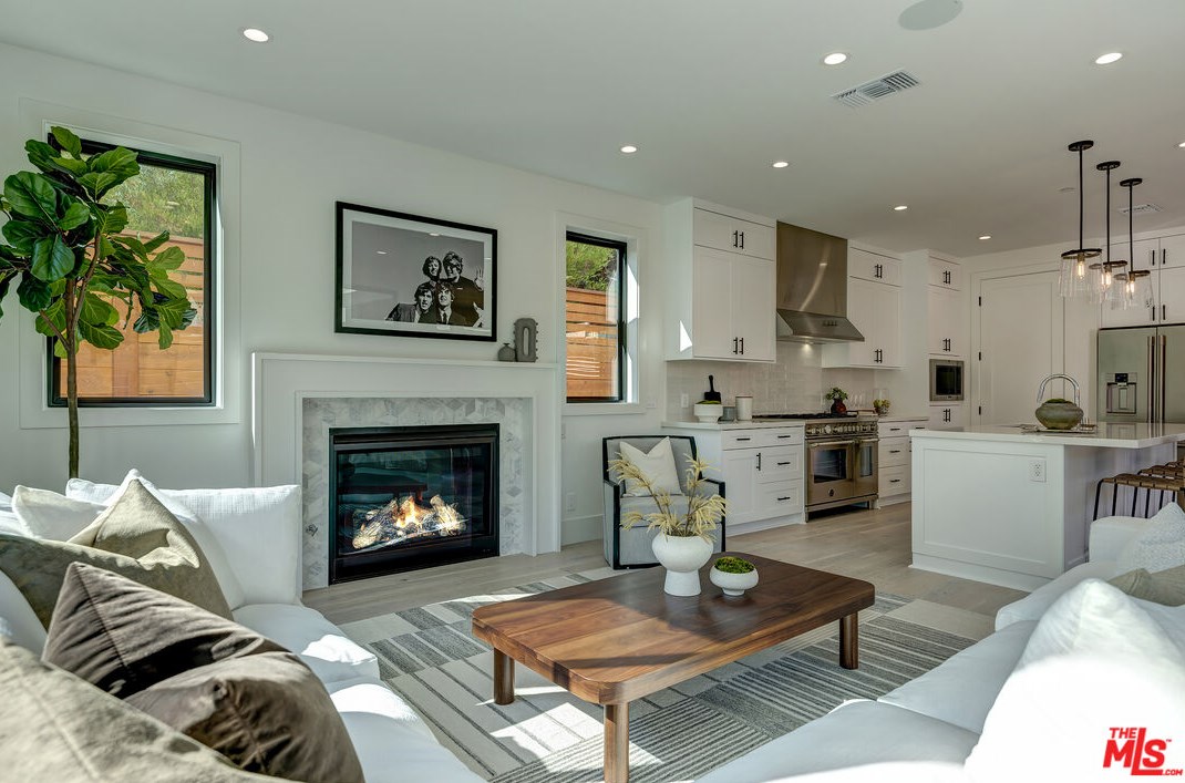 2523 Westgate Ave, Los Angeles CA  90064-2741 exterior