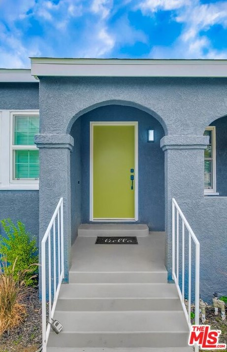 9600 Harvard Blvd, Los Angeles CA  90047-3814 exterior