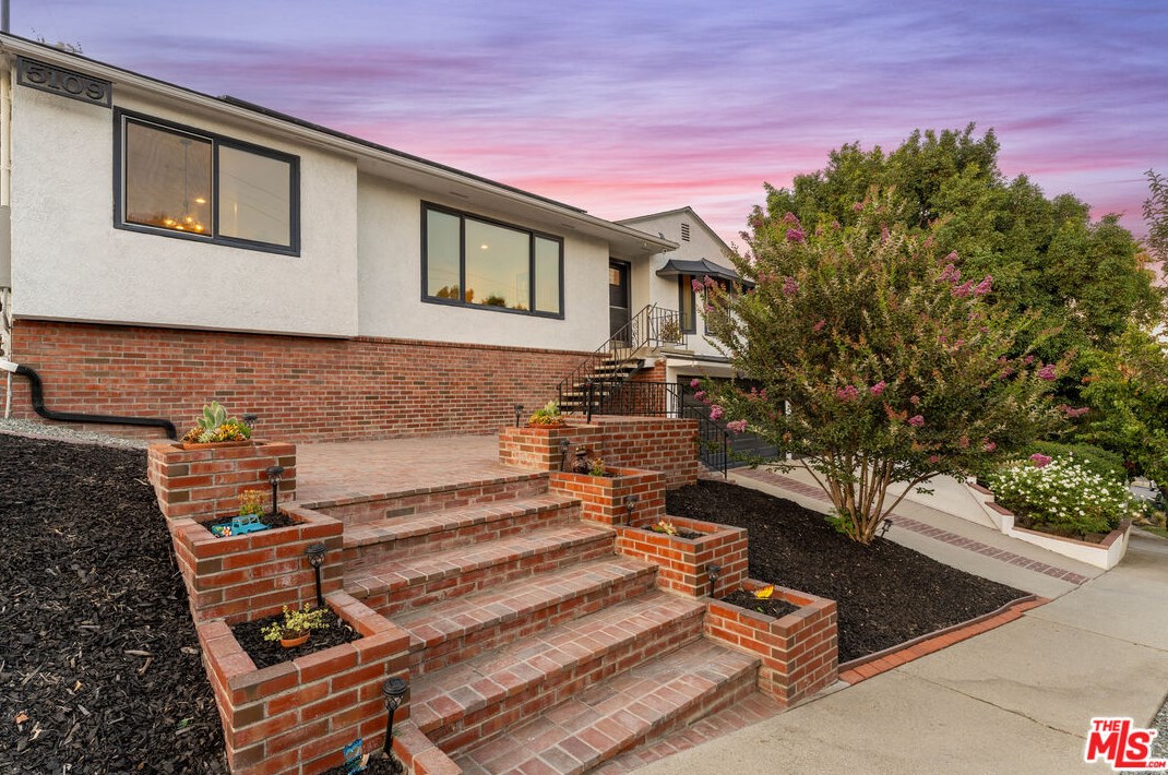 5109 Chester St, Los Angeles CA  90032-3020 exterior
