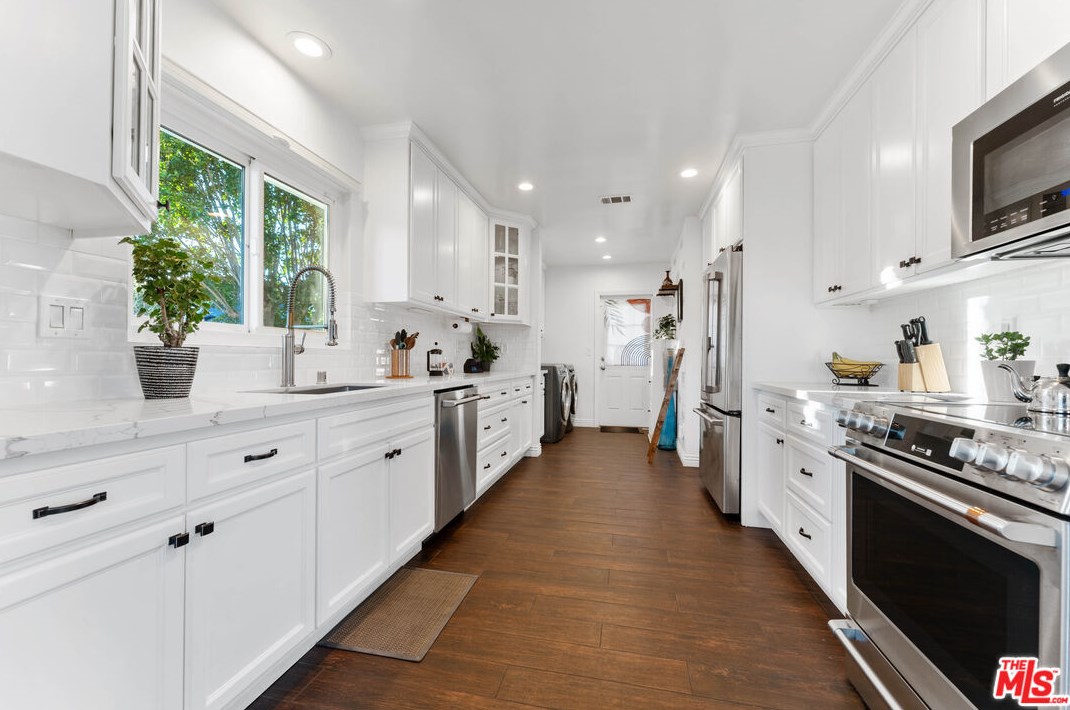 5109 Chester St, Los Angeles CA  90032-3020 exterior