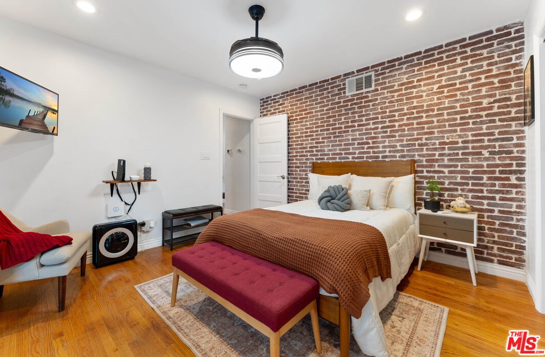 5109 Chester St, Los Angeles CA  90032-3020 exterior