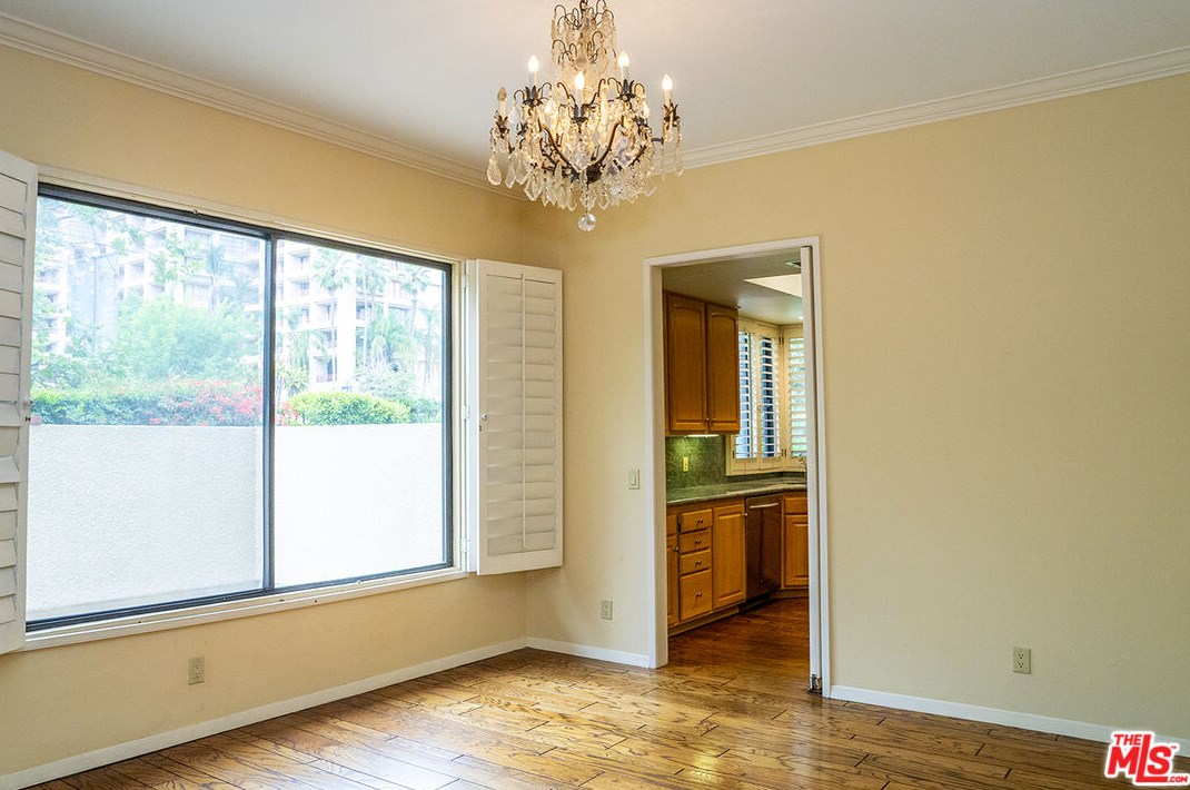 2265 Century Hl, Los Angeles CA  90067-3518 exterior