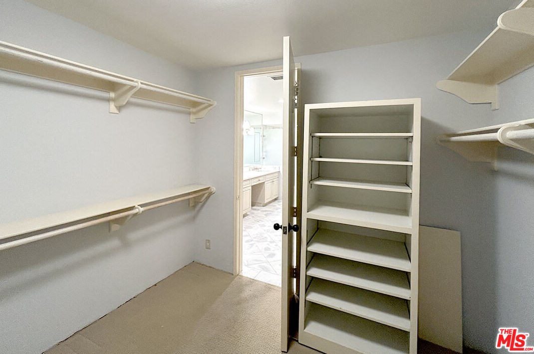 2265 Century Hl, Los Angeles CA  90067-3518 exterior