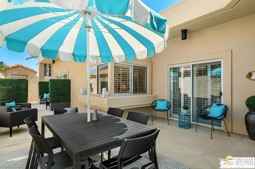 13 La Costa Dr, Rancho Mirage CA  92270-1614 exterior