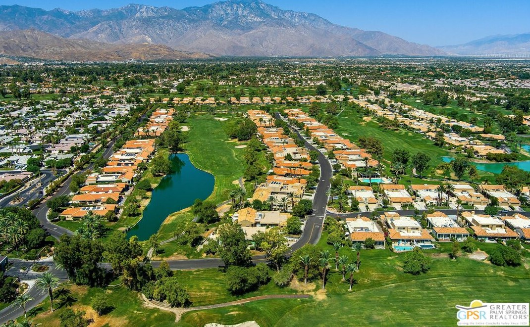 13 La Costa Dr, Rancho Mirage CA  92270-1614 exterior