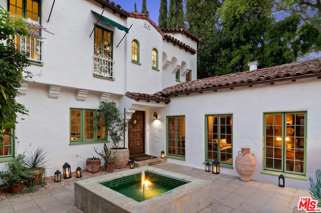 5050 Los Feliz Blvd, Los Angeles CA  90027-1741 exterior