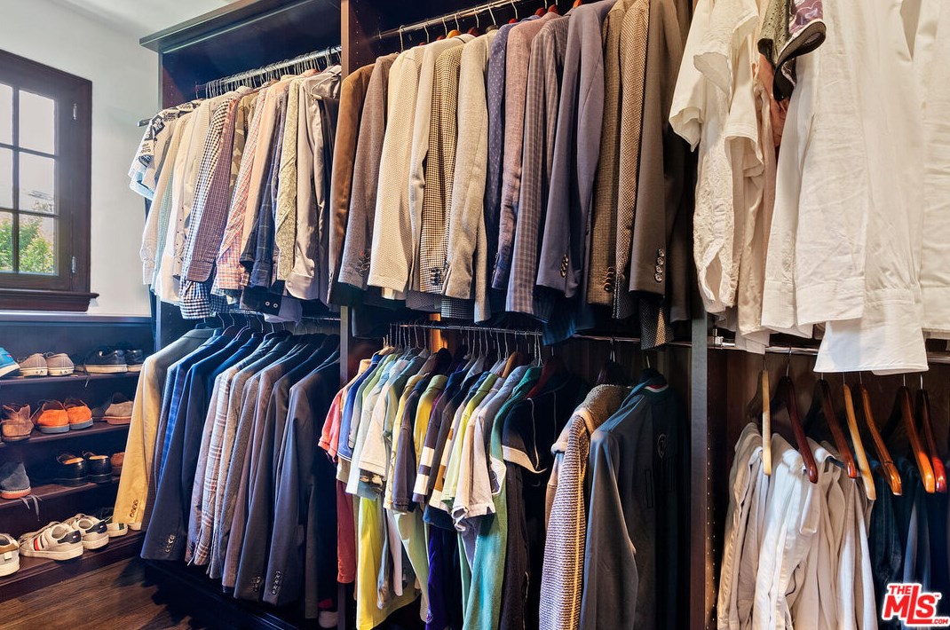 5050 Los Feliz Blvd, Los Angeles CA  90027-1741 exterior