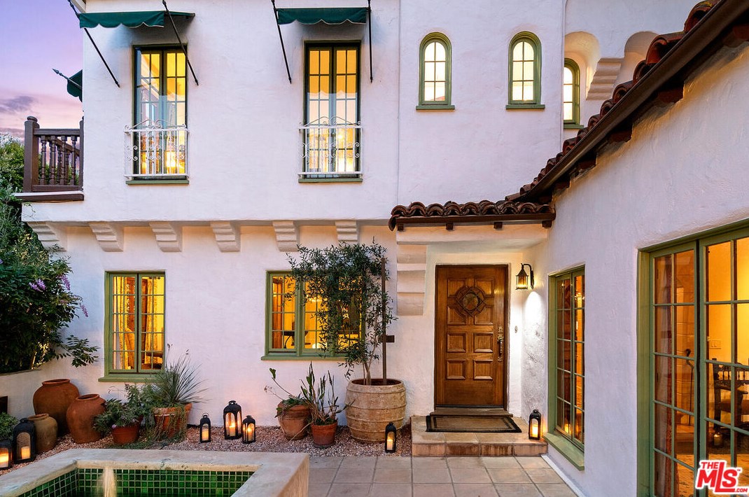 5050 Los Feliz Blvd, Los Angeles CA  90027-1741 exterior