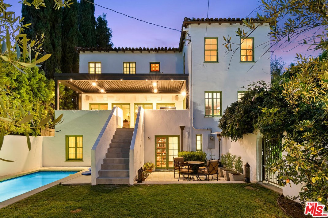 5050 Los Feliz Blvd, Los Angeles CA  90027-1741 exterior