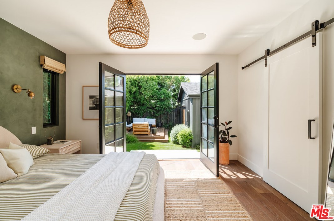 12514 Gilmore Ave, Los Angeles CA  90066-6427 exterior