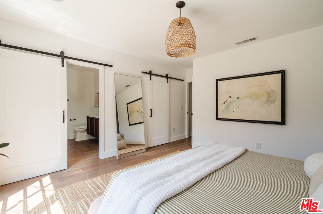 12514 Gilmore Ave, Los Angeles CA  90066-6427 exterior