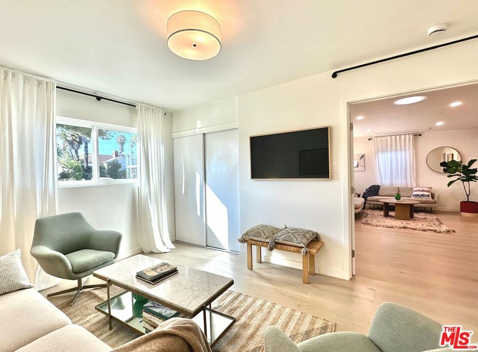 12608 Gilmore Ave, Los Angeles CA  90066-6429 exterior