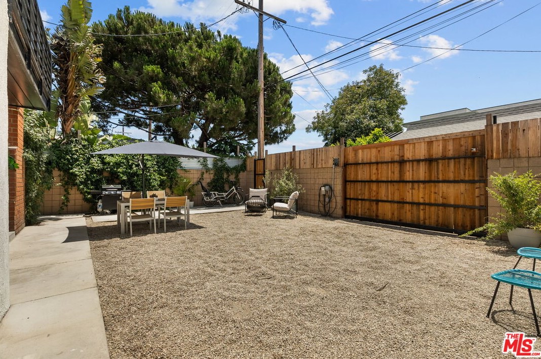 12608 Gilmore Ave, Los Angeles CA  90066-6429 exterior