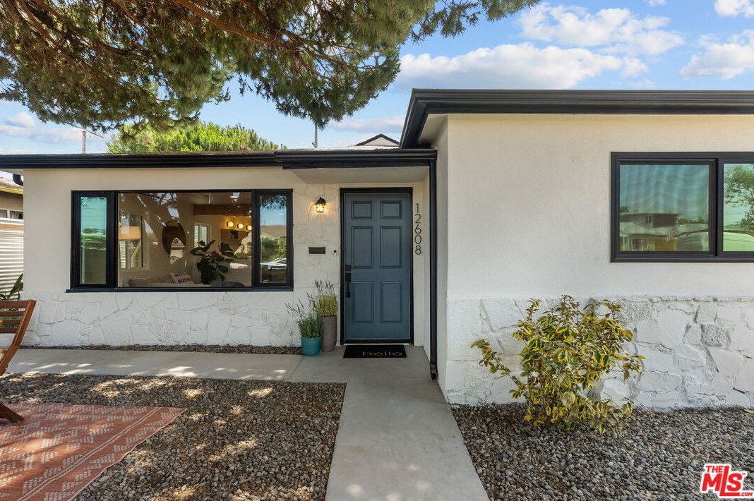 12608 Gilmore Ave, Los Angeles CA  90066-6429 exterior