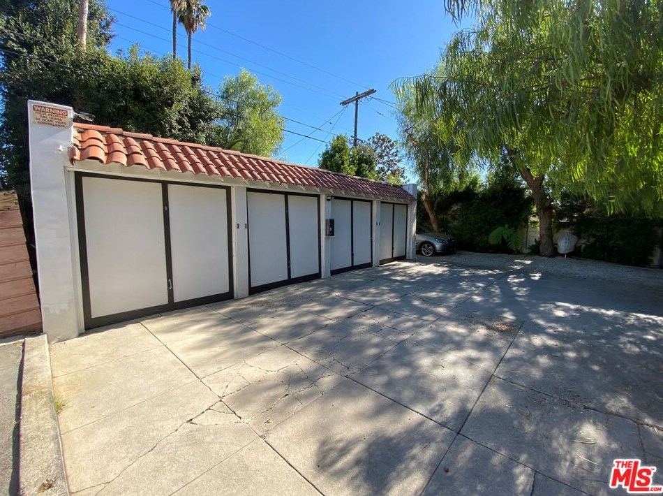 506 Spaulding Ave, Los Angeles CA  90019-2419 exterior