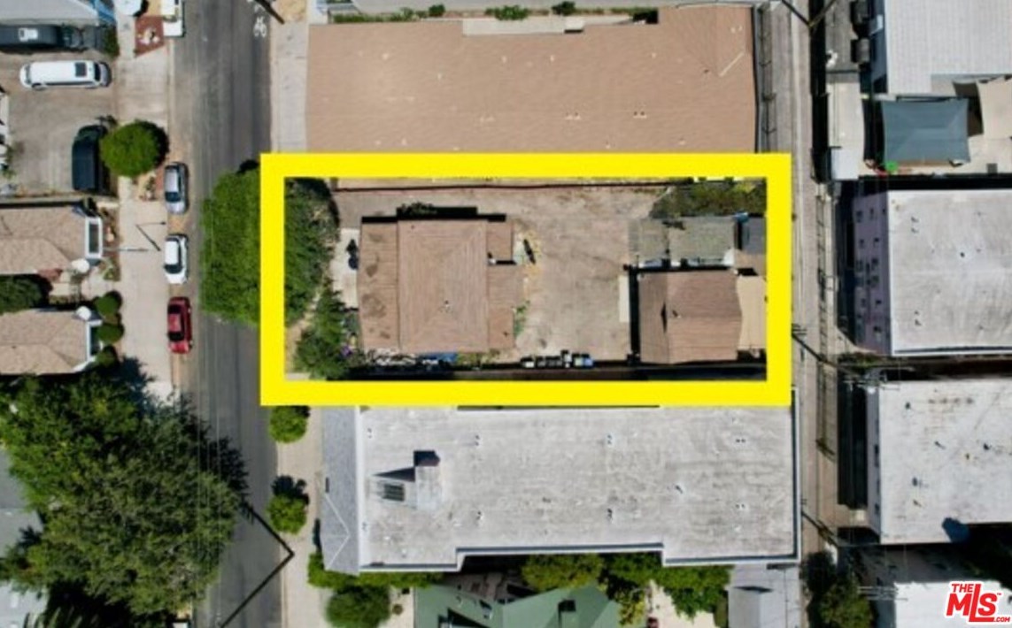 5816 Willoughby Ave, Los Angeles CA  90038-3012 exterior