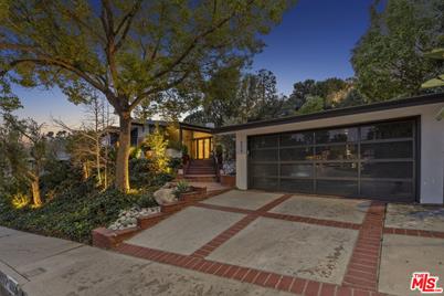 8670 Allenwood Rd, Los Angeles, CA 90046 - Photo 1