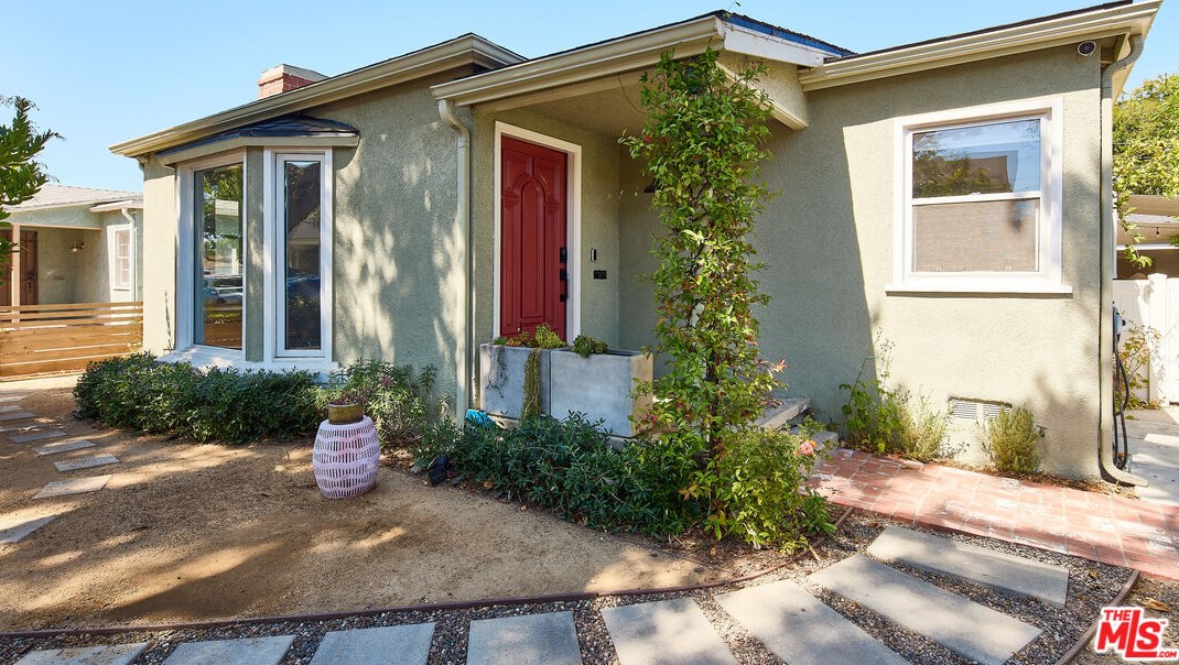 10727 Garfield Ave, Los Angeles CA  90230-4112 exterior