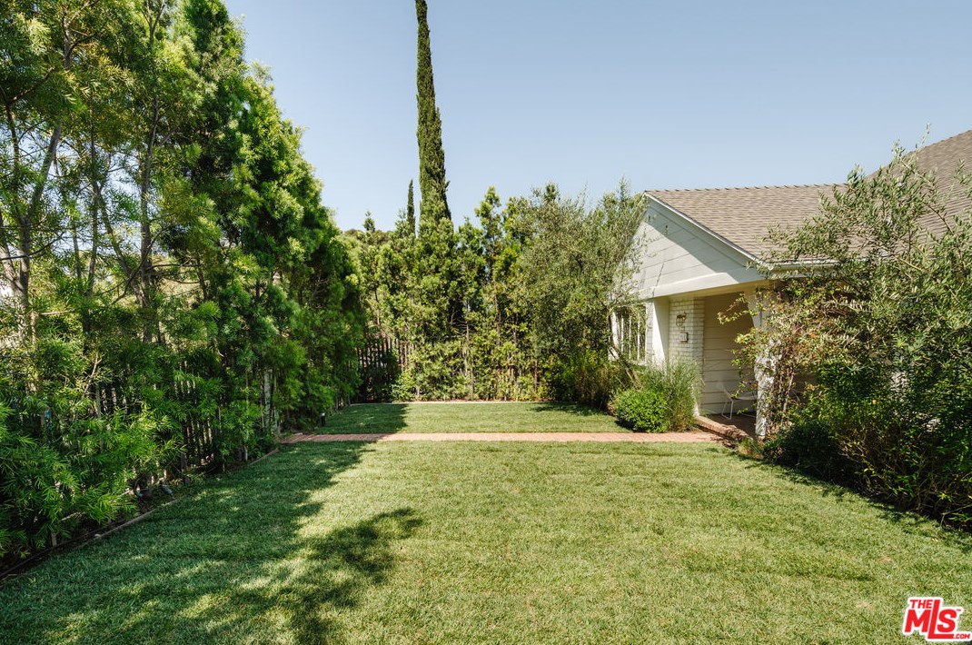 3512 Griffith Park Blvd, Los Angeles CA  90027-1405 exterior