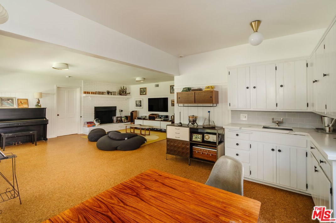 3512 Griffith Park Blvd, Los Angeles CA  90027-1405 exterior