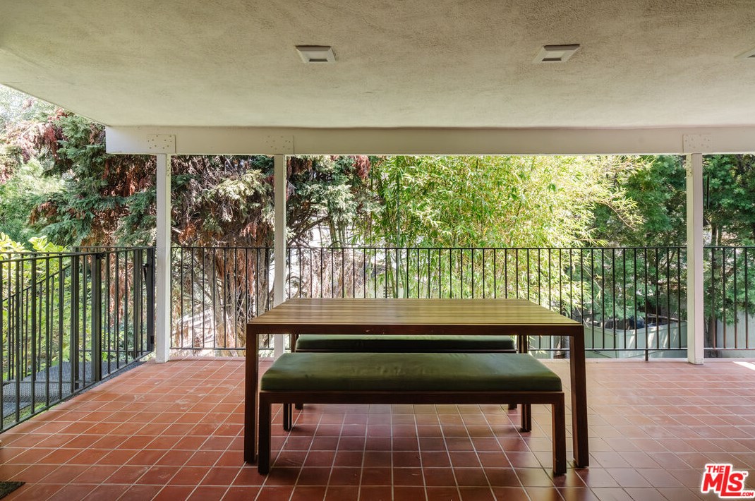 3512 Griffith Park Blvd, Los Angeles CA  90027-1405 exterior