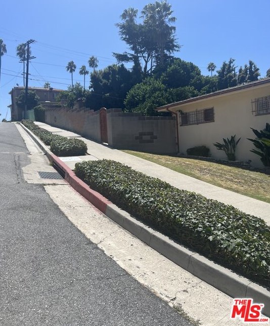 3704 Lorado Way, Los Angeles CA  90043-1625 exterior