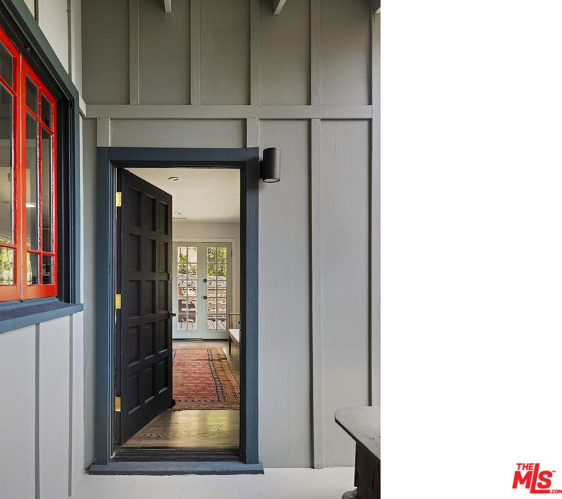 631 Pheasant Dr, Los Angeles CA  90065-4005 exterior