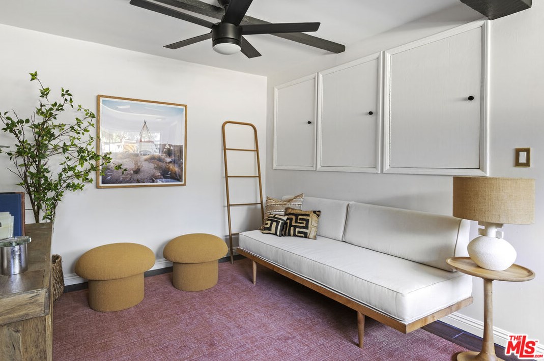 631 Pheasant Dr, Los Angeles CA  90065-4005 exterior