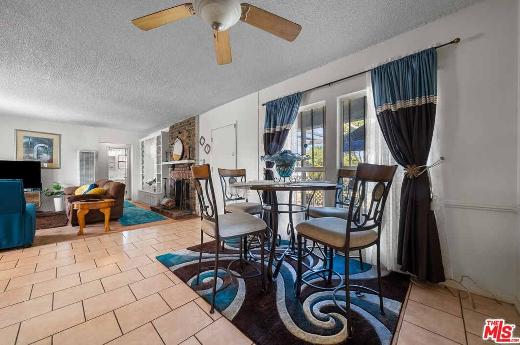 1479 101st St, Los Angeles CA  90002-2836 exterior