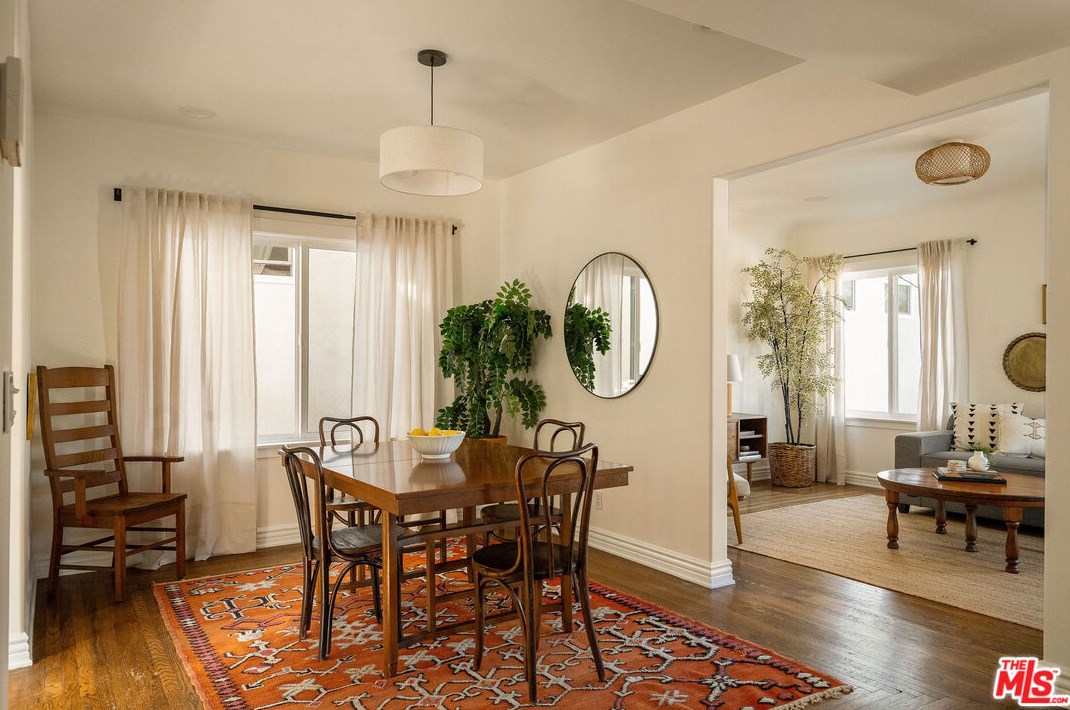 3311 Larissa Dr, Los Angeles CA  90026-6253 exterior