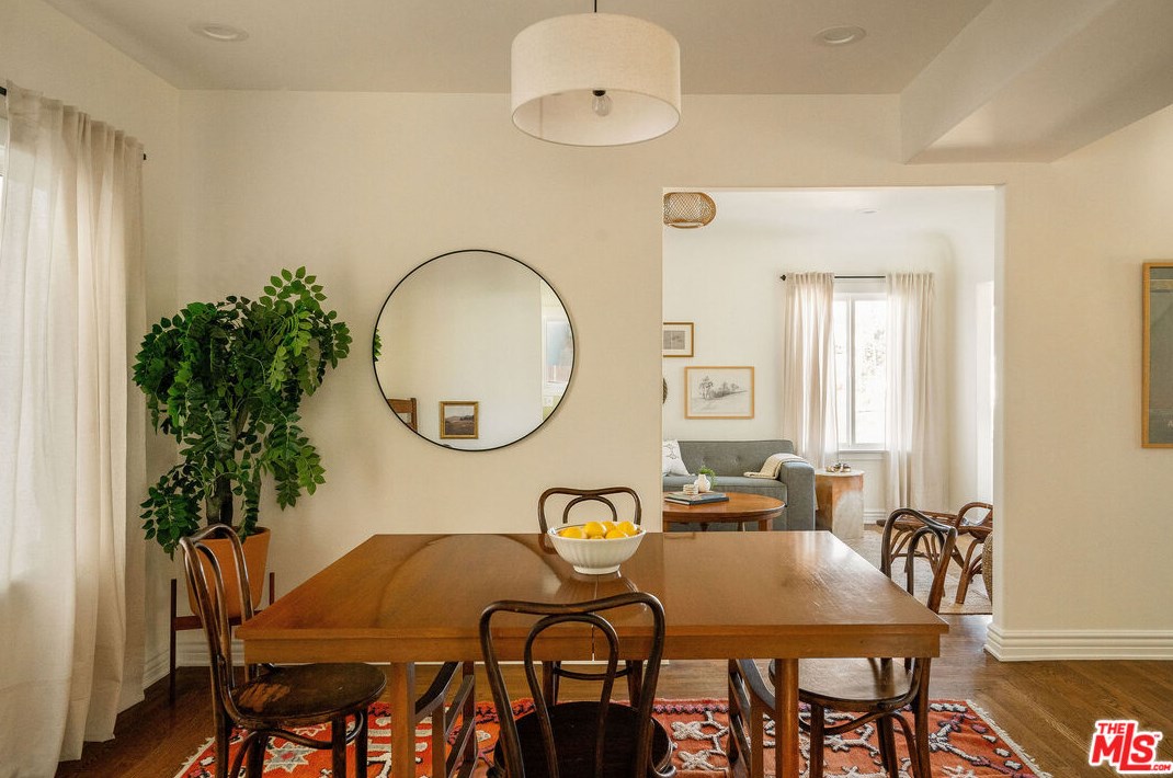 3311 Larissa Dr, Los Angeles CA  90026-6253 exterior