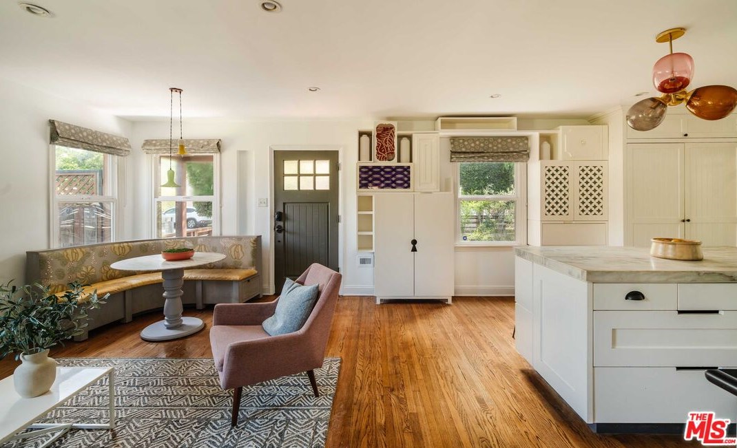 3949 Redwood Ave, Los Angeles CA 90066-5102 exterior