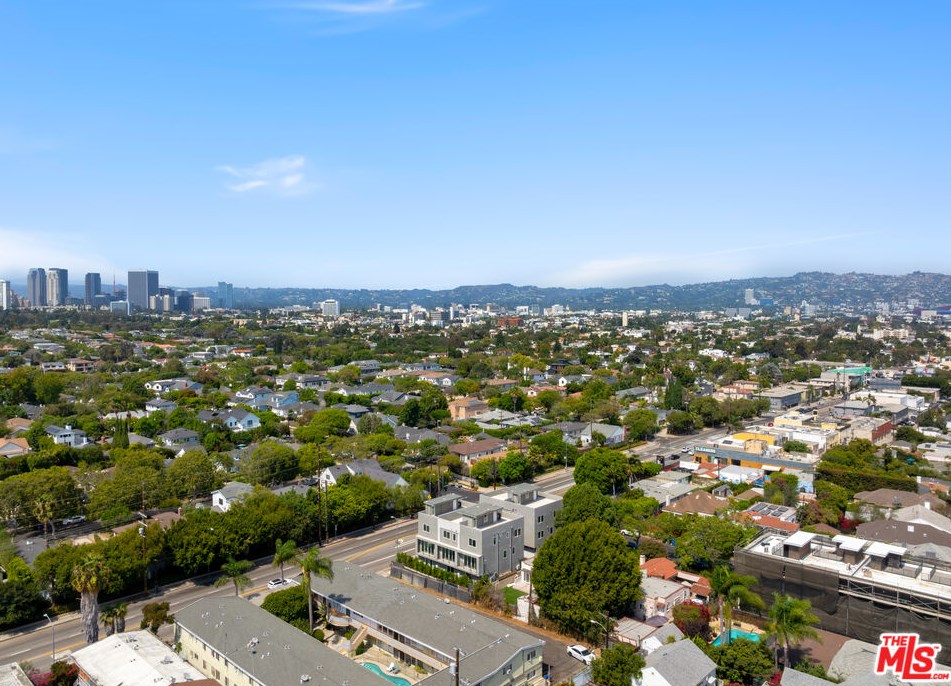 8926 Sawyer St, Los Angeles CA  90035-4140 exterior