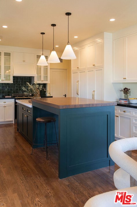 6662 Whitley Ter, Los Angeles CA  90068-3225 exterior