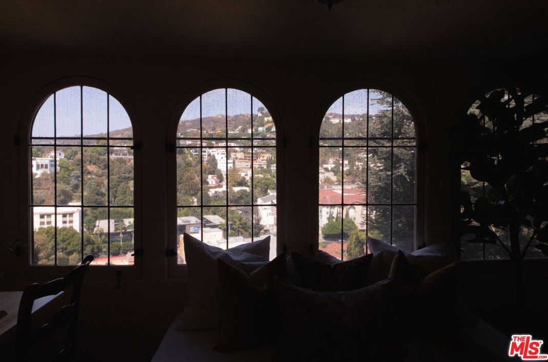 6662 Whitley Ter, Los Angeles CA  90068-3225 exterior