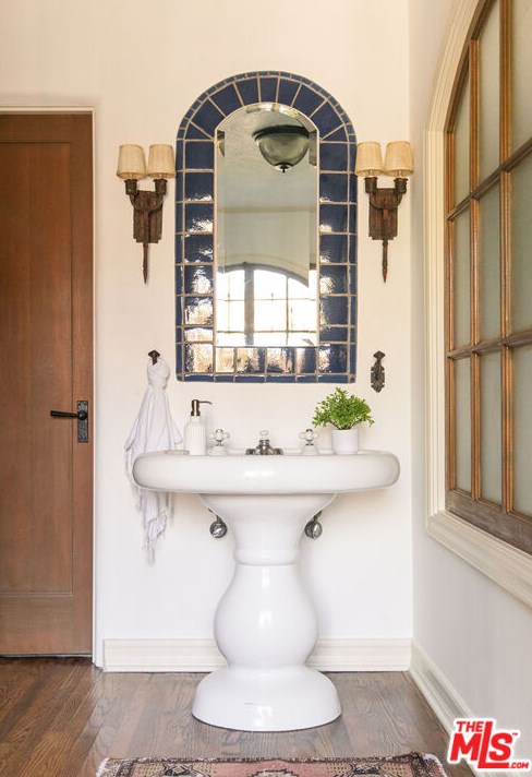 6662 Whitley Ter, Los Angeles CA  90068-3225 exterior