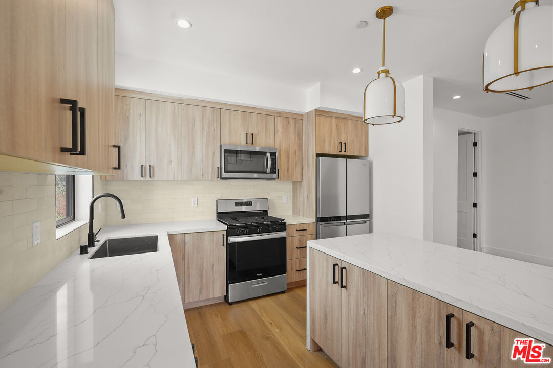 966 Sanborn Ave D, Los Angeles, CA 90029 MLS 24443847 Coldwell Banker