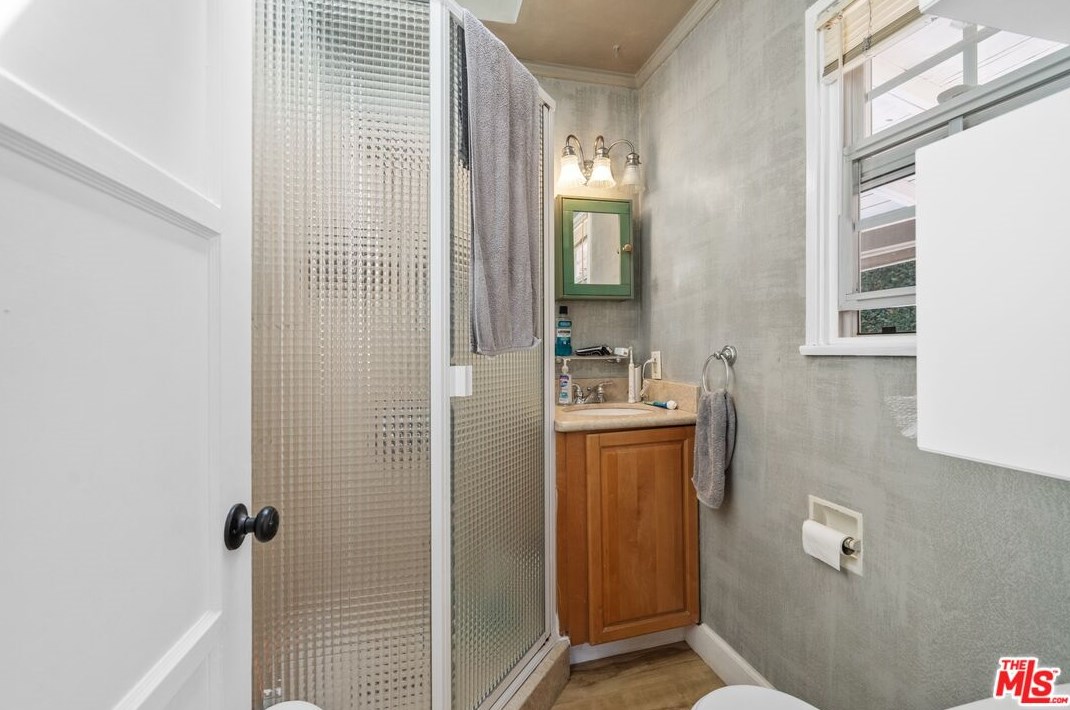 839 Center St, El Segundo CA 90245-3255 exterior