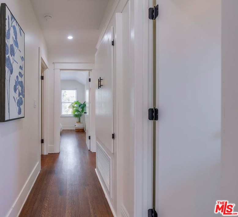 5602 Irvington Pl, Los Angeles CA  90042-2355 exterior