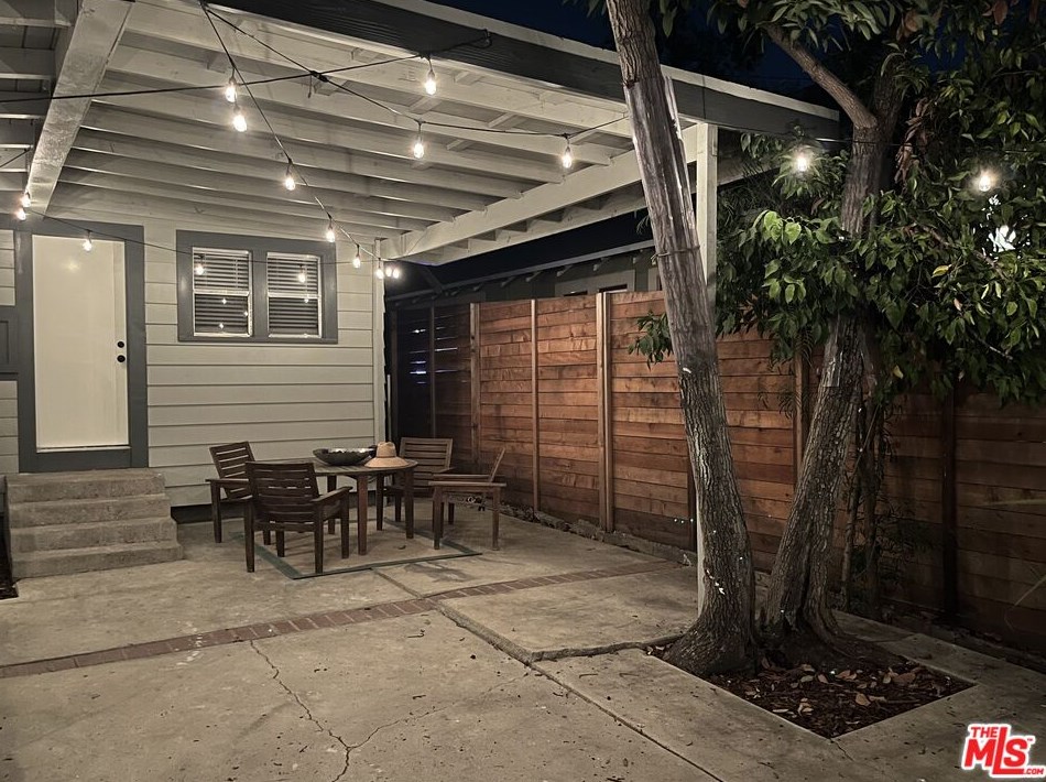5602 Irvington Pl, Los Angeles CA  90042-2355 exterior