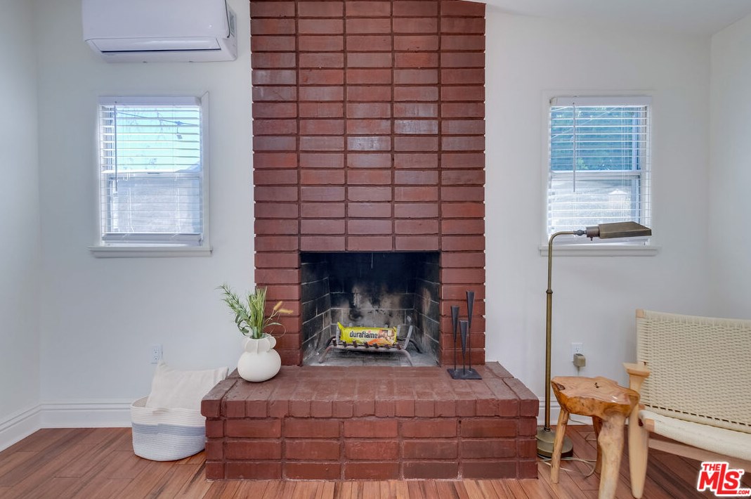 5602 Irvington Pl, Los Angeles CA  90042-2355 exterior