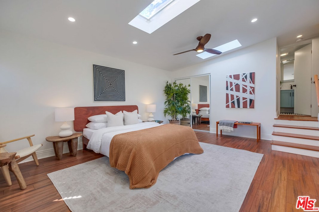 5602 Irvington Pl, Los Angeles CA  90042-2355 exterior
