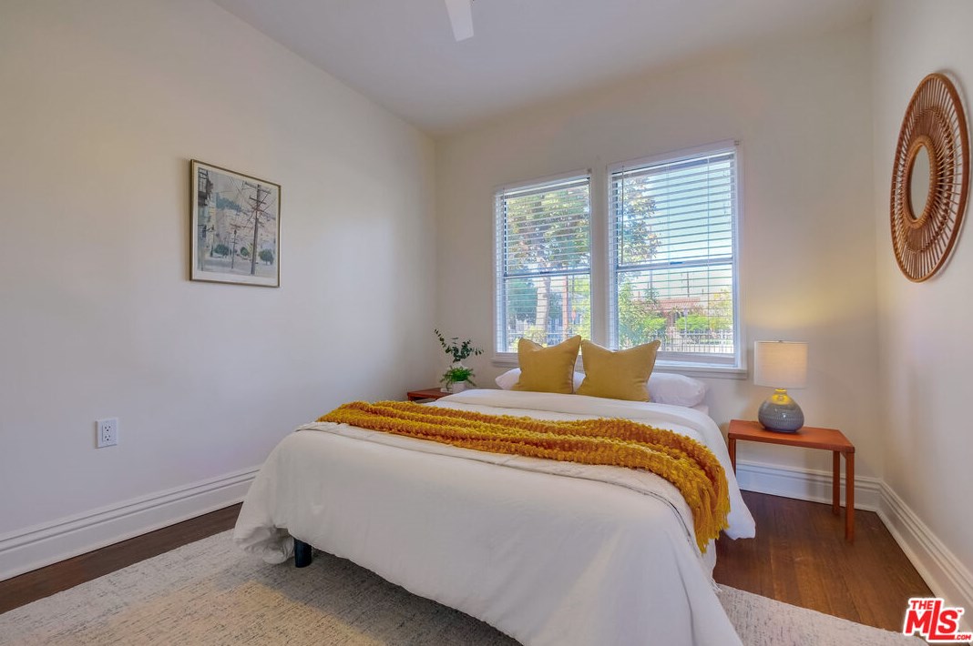 5602 Irvington Pl, Los Angeles CA  90042-2355 exterior