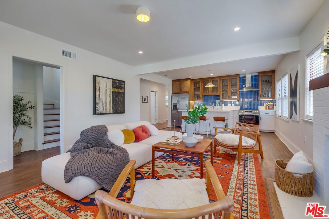 5602 Irvington Pl, Los Angeles CA  90042-2355 exterior