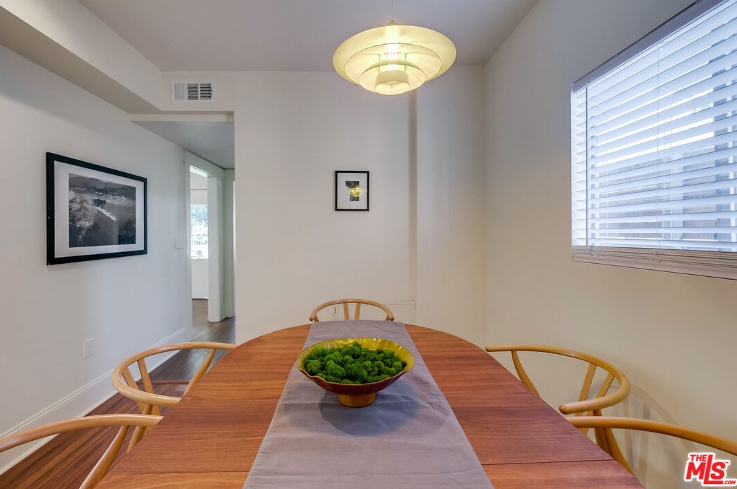 5602 Irvington Pl, Los Angeles CA  90042-2355 exterior