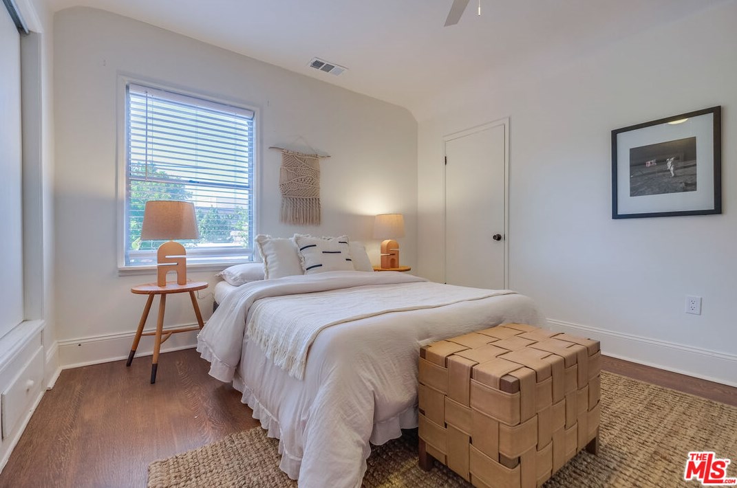 5602 Irvington Pl, Los Angeles CA  90042-2355 exterior
