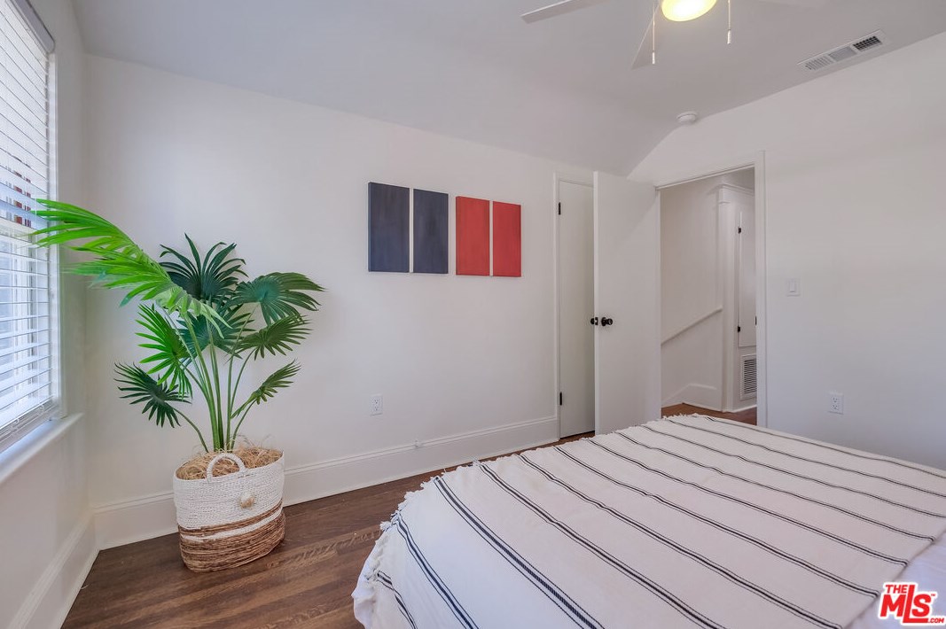 5602 Irvington Pl, Los Angeles CA  90042-2355 exterior