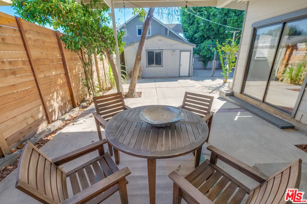 5602 Irvington Pl, Los Angeles CA  90042-2355 exterior
