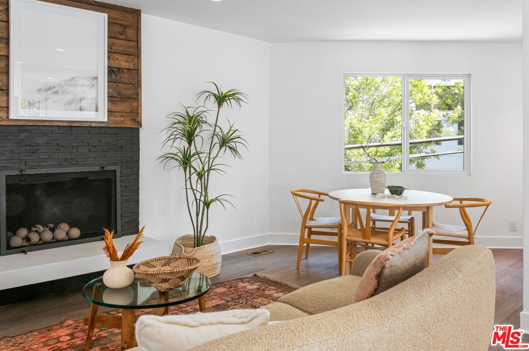 8737 Wonderland Ave, Los Angeles CA  90046-1850 exterior